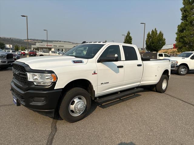 2022 RAM 3500 Tradesman Crew Cab 4x4 8 Box