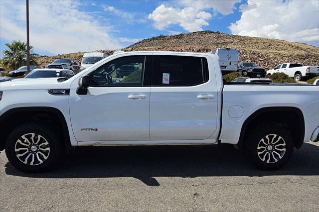 2023 GMC Sierra 1500 4WD Crew Cab Short Box AT4