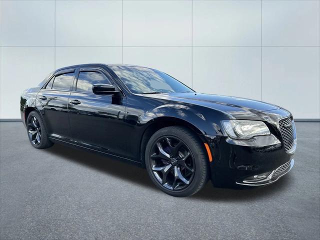 2022 Chrysler 300 Touring