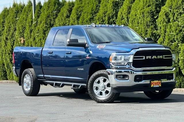 2020 RAM 3500 Big Horn Mega Cab 4x4 64 Box