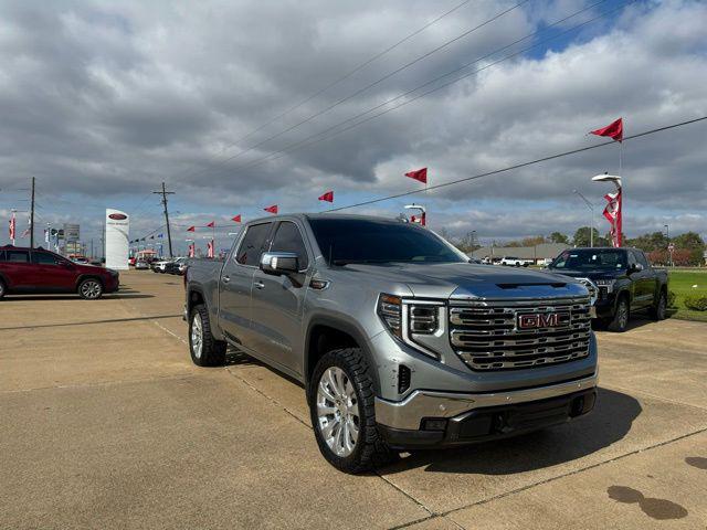 2023 GMC Sierra 1500 SLT's photo