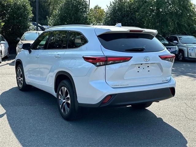 2022 Toyota Highlander XLE 2022 Toyota Highlander XLE