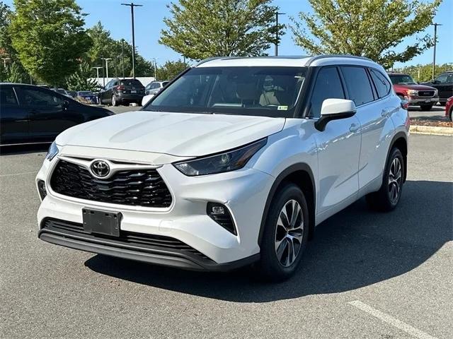 2022 Toyota Highlander XLE 2022 Toyota Highlander XLE
