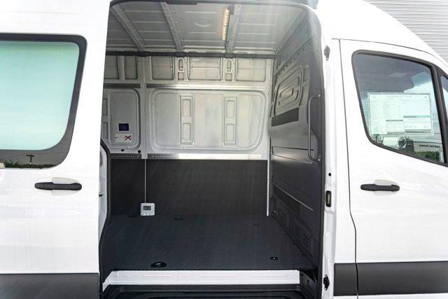 2025 Mercedes-Benz Sprinter 2500 High Roof 4-Cyl Diesel HO