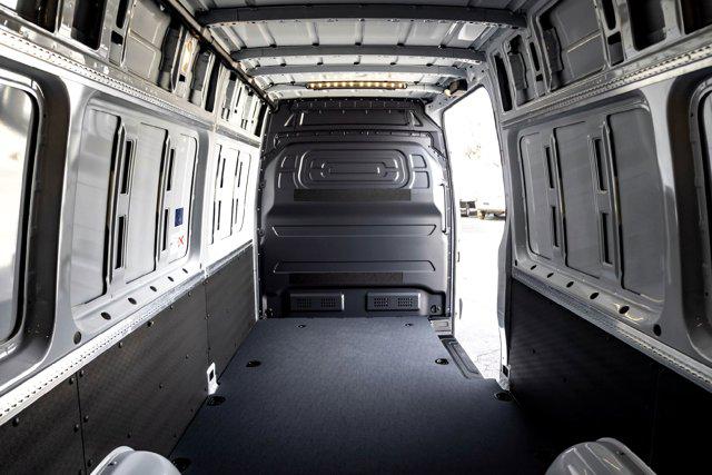 2025 Mercedes-Benz Sprinter 2500 High Roof 4-Cyl Diesel HO