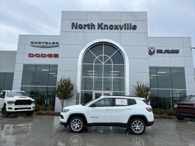 2024 Jeep Compass Latitude Lux FWD