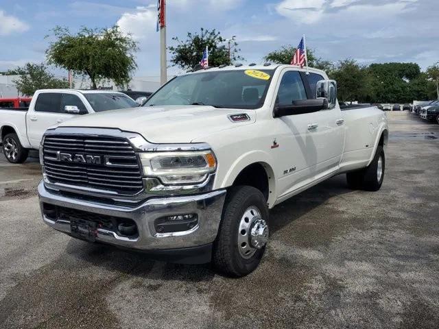 2020 RAM 3500 Laramie Crew Cab 4x4 8 Box