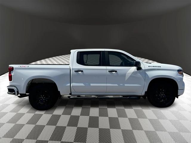 2024 Chevrolet Silverado 1500 4WD Crew Cab Short Bed Custom