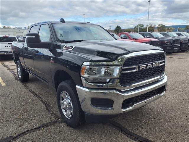 2023 RAM Ram 2500 RAM 2500 TRADESMAN CREW CAB 4X4 64 BOX 2023 RAM Ram 2500 RAM 2500 TRADESMAN CREW CAB 4X4 64 BOX