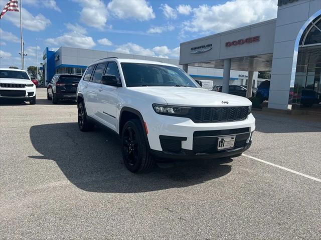 2023 Jeep Grand Cherokee L Altitude 4x2