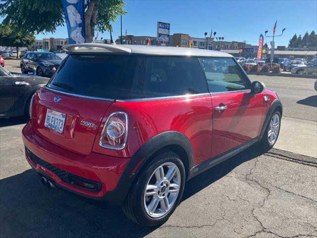 2011 MINI Cooper S S 2dr Hatchback