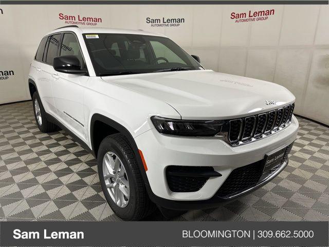2025 Jeep Grand Cherokee GRAND CHEROKEE LAREDO X 4X4