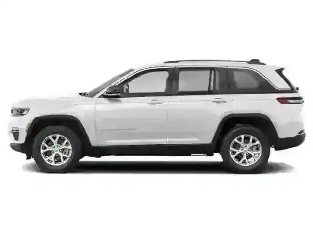 2025 Jeep Grand Cherokee GRAND CHEROKEE LAREDO X 4X4