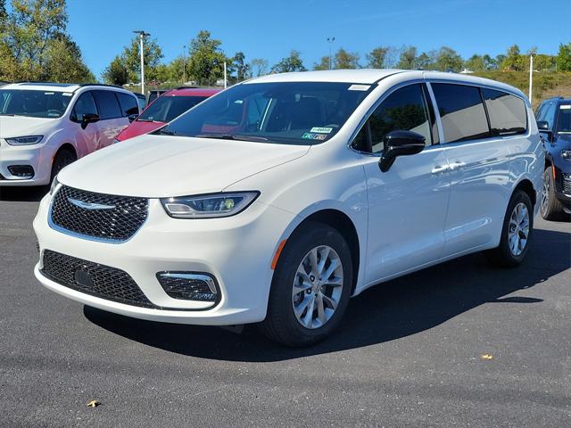 2025 Chrysler Pacifica PACIFICA SELECT AWD