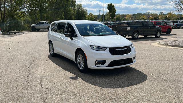 2025 Chrysler Pacifica PACIFICA SELECT AWD