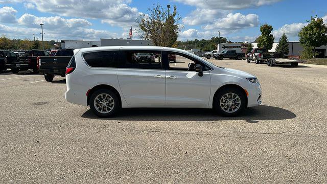 2025 Chrysler Pacifica PACIFICA SELECT AWD