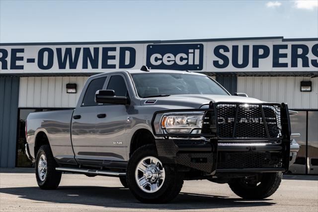 2022 RAM 3500 Tradesman Crew Cab 4x4 8 Box