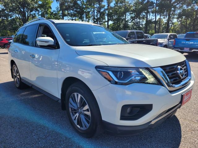 2017 Nissan Pathfinder SL