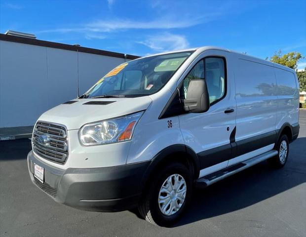 2015 Ford Transit Low Roof w/60/40 Side Door w/RWB Van 3D