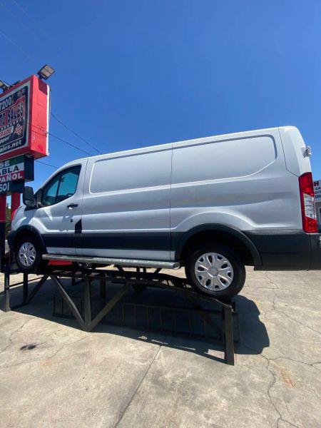 2015 Ford Transit Low Roof w/60/40 Side Door w/RWB Van 3D