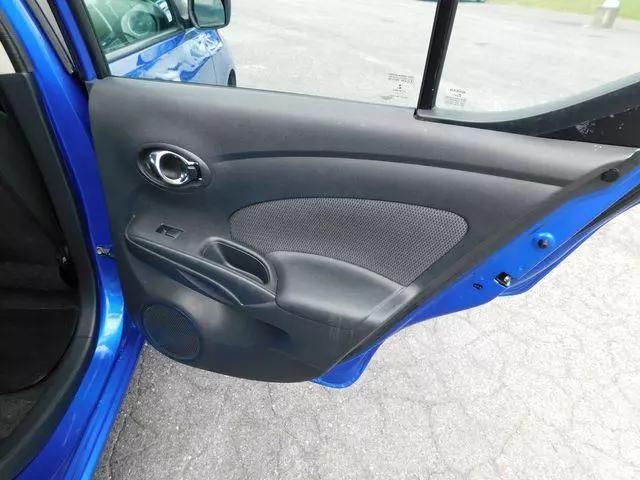 2015 Nissan Versa 1.6 SV
