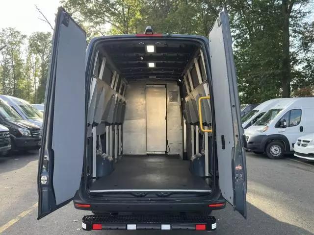 2019 Mercedes-Benz Sprinter 2500 High Roof V6
