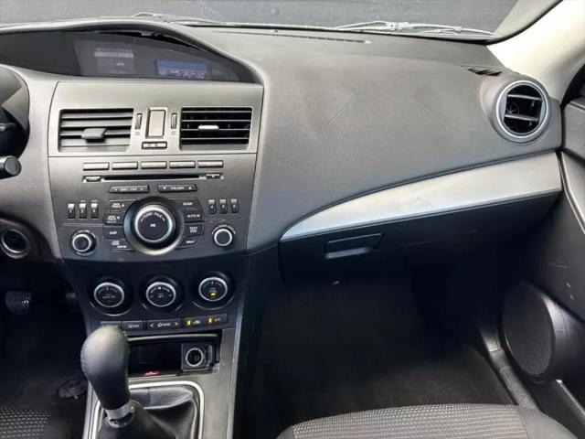 2013 Mazda Mazda3 i Touring