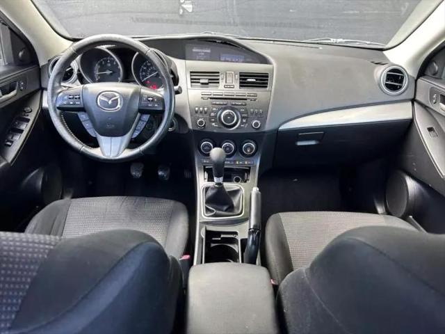 2013 Mazda Mazda3 i Touring