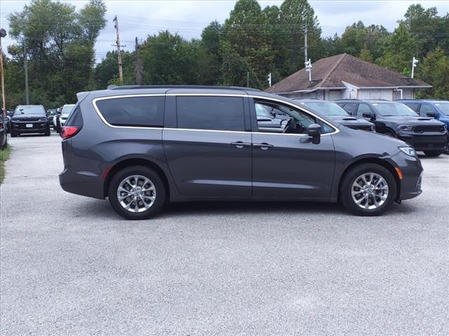 2022 Chrysler Pacifica Touring L AWD