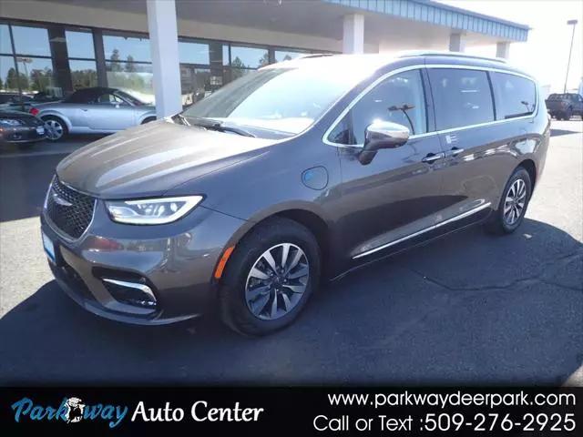 2021 Chrysler Pacifica Hybrid Limited for sale in Deer Park, WA