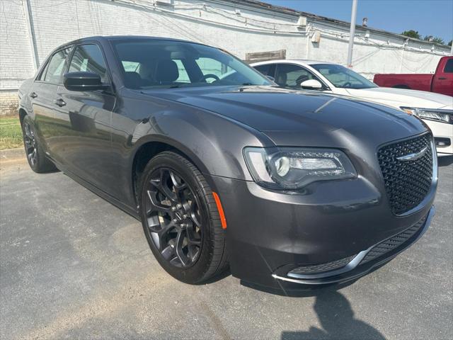 2019 Chrysler 300 Touring