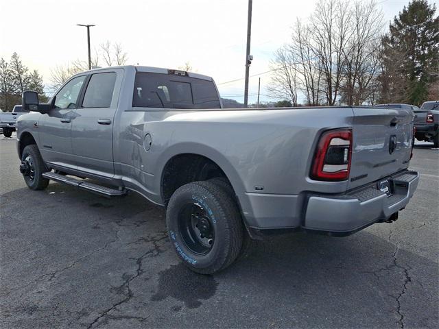 2024 RAM Ram 3500 RAM 3500 LARAMIE CREW CAB 4X4 8 BOX