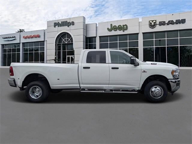 2024 RAM Ram 3500 RAM 3500 TRADESMAN CREW CAB 4X4 8 BOX