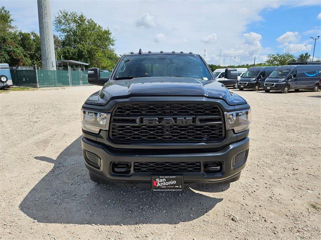 2024 RAM Ram 3500 RAM 3500 TRADESMAN CREW CAB 4X4 8 BOX