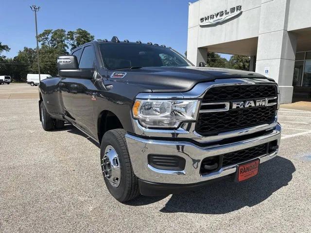 2024 RAM Ram 3500 RAM 3500 TRADESMAN CREW CAB 4X4 8 BOX