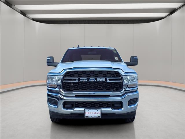 2024 RAM Ram 3500 RAM 3500 TRADESMAN CREW CAB 4X4 8 BOX