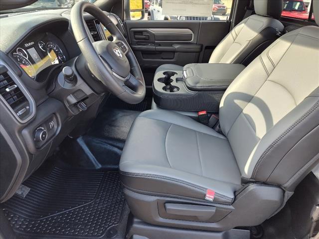 New 2024 RAM 2500 TRADESMAN New 2024 RAM 2500 TRADESMAN