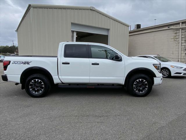 2024 Nissan TITAN Crew Cab PRO-4X 4x4