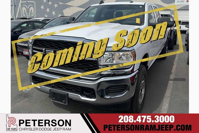 2021 RAM 3500 Tradesman Crew Cab 4x4 8 Box