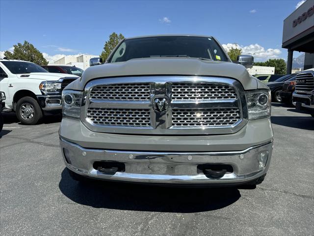 2017 RAM 1500 Laramie Crew Cab 4x4 57 Box