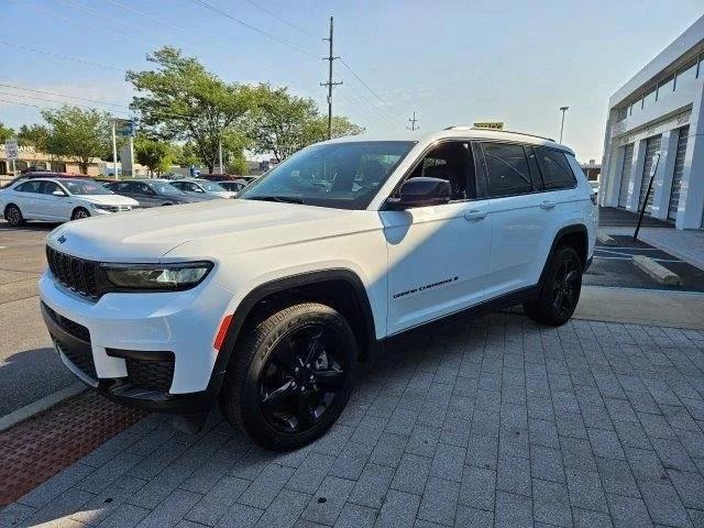 2023 Jeep Grand Cherokee L Altitude 4x4