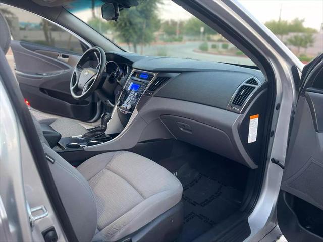 2012 Hyundai Sonata Hybrid Hybrid Sedan 4D