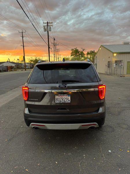 2017 Ford Explorer Limited