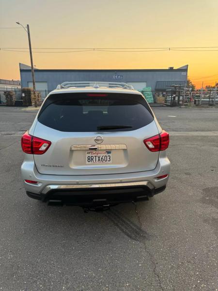2020 Nissan Pathfinder S 2WD