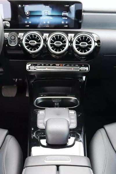 2021 Mercedes-Benz A 220 A 220 Sedan 4D