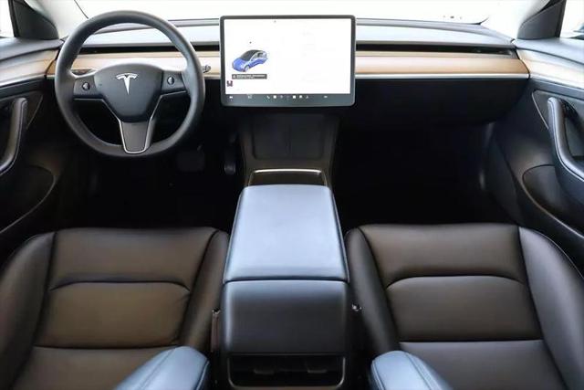 2021 Tesla Model 3 Standard Range Plus Rear-Wheel Drive
