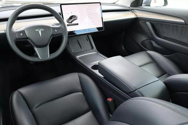 2021 Tesla Model 3 Standard Range Plus Rear-Wheel Drive