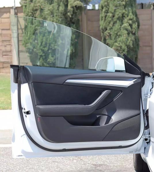2022 Tesla Model 3 Rear-Wheel Drive