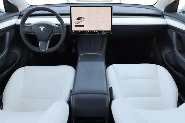 2022 Tesla Model 3 Rear-Wheel Drive