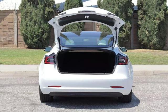 2022 Tesla Model 3 Rear-Wheel Drive